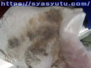 黒く汚れたグリス